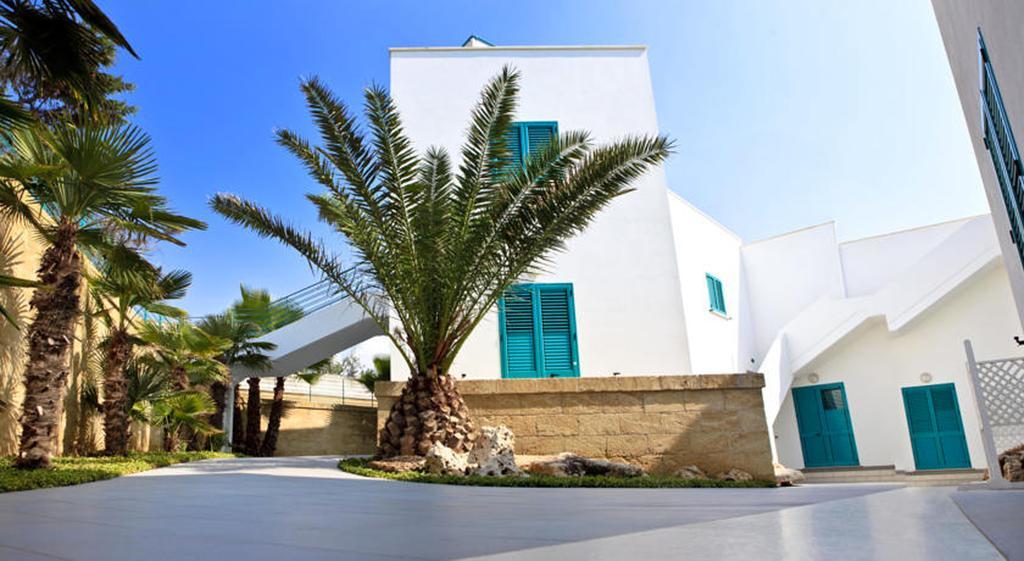 Terrazze Del Mare Aparthotel Racale Exterior photo