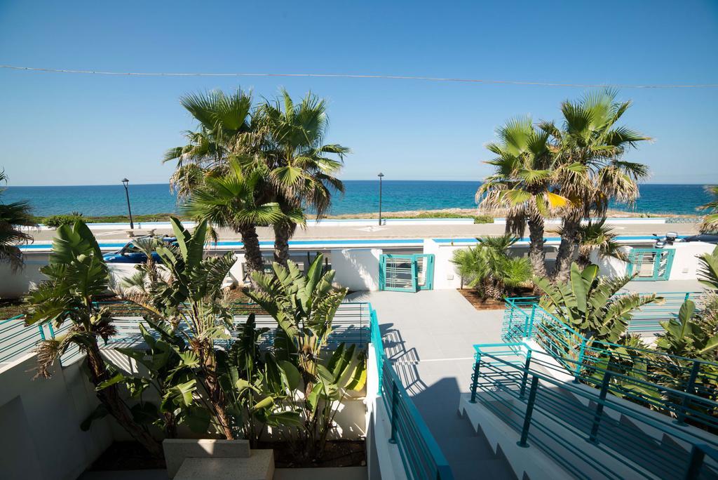 Terrazze Del Mare Aparthotel Racale Exterior photo